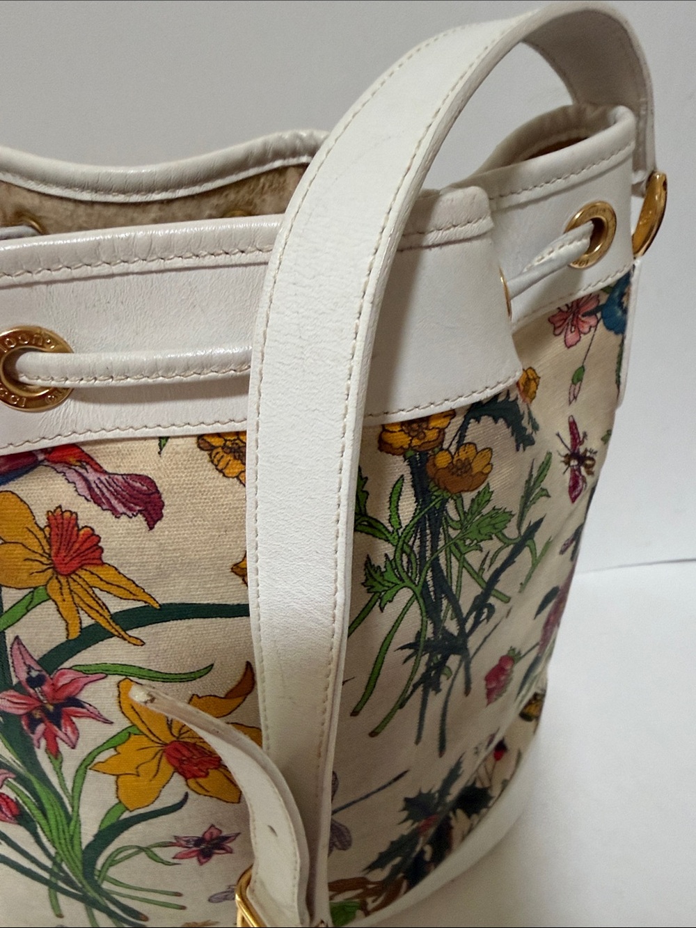 Vintage Gucci white/ Cream Flora bucket - Picture 9 of 16